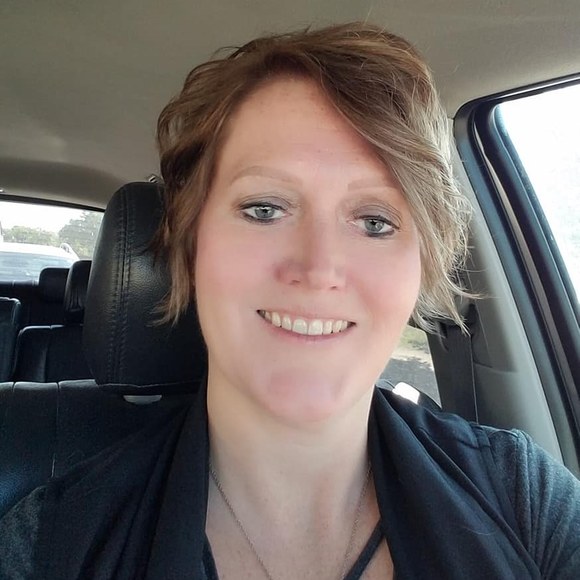 Meet your Posher, Christina - Picture 1 of 1